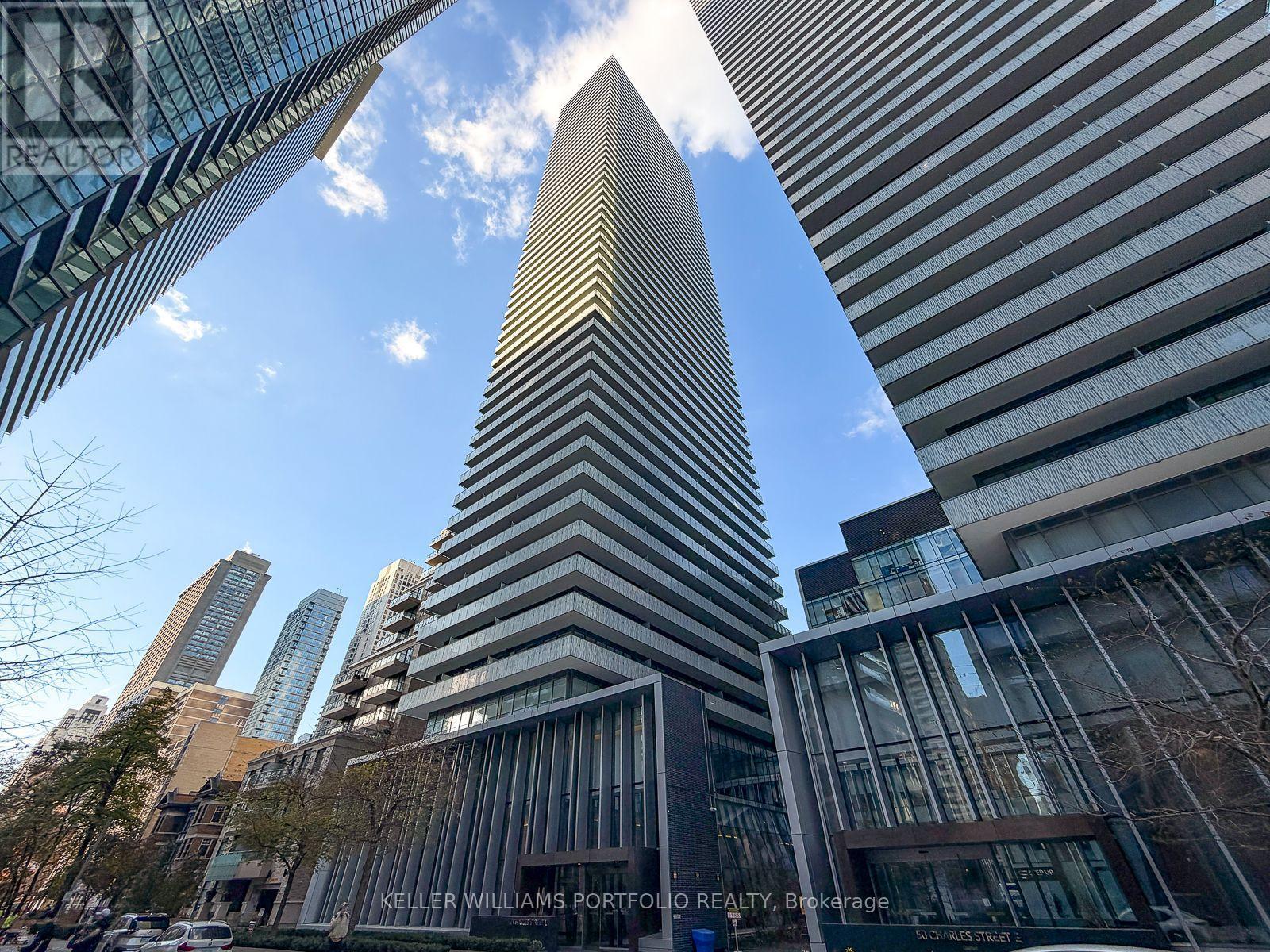 1409 - 42 Charles Street E, Toronto, ON - Outdoor