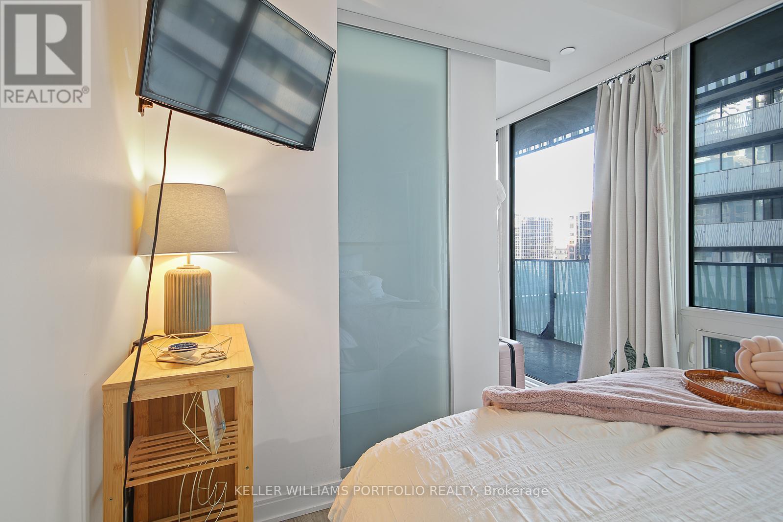 1409 - 42 Charles Street E, Toronto, ON - Indoor Photo Showing Bedroom