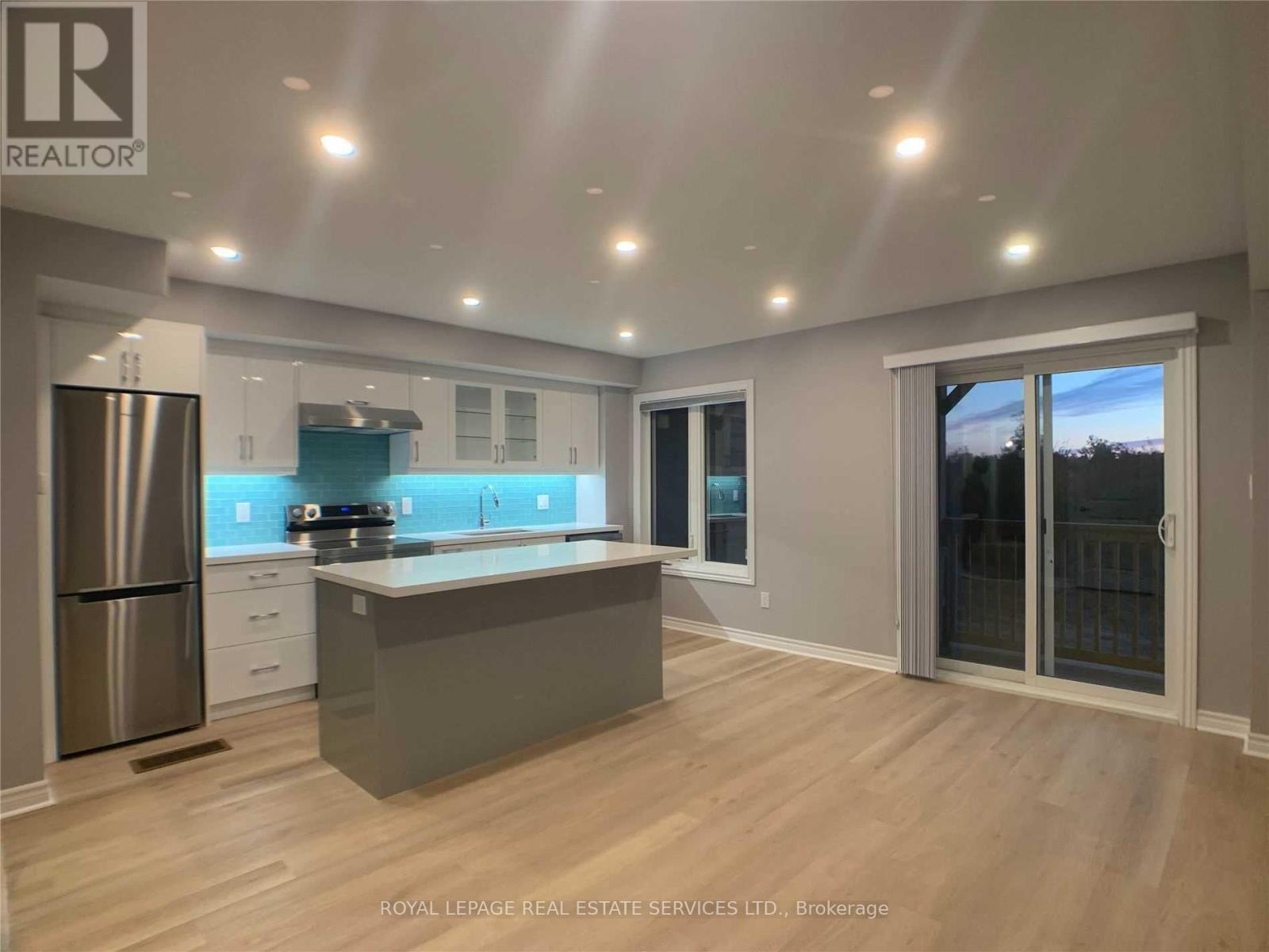 Bsmt - 54 Savino Drive, Brampton, ON - Indoor Photo Showing Kitchen