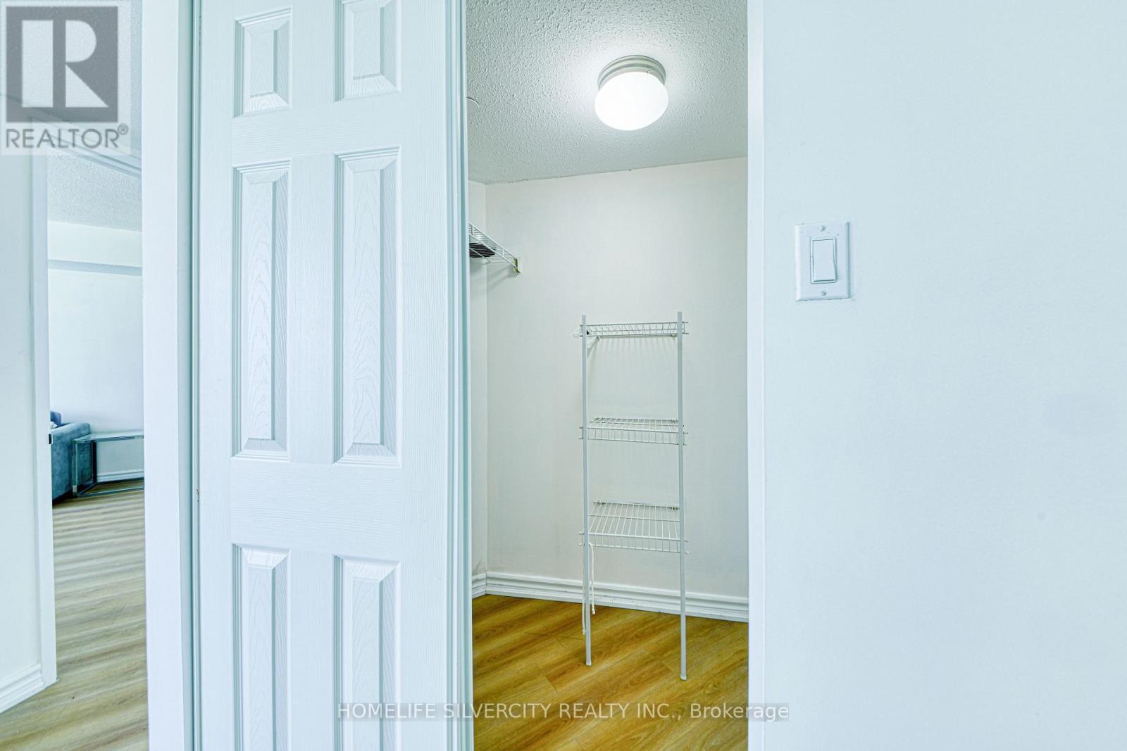 #2900 - 38 Elm Street, Toronto, ON - Indoor Photo Showing Other Room