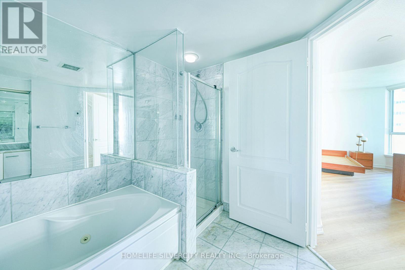 #2900 - 38 Elm Street, Toronto, ON - Indoor Photo Showing Bathroom