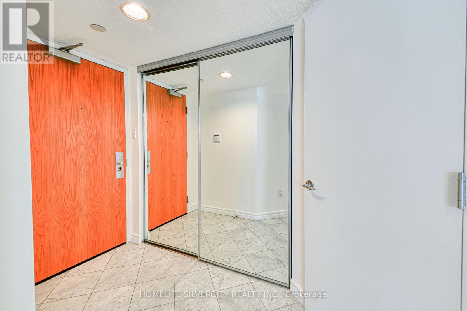 #2900 - 38 Elm Street, Toronto, ON - Indoor Photo Showing Other Room