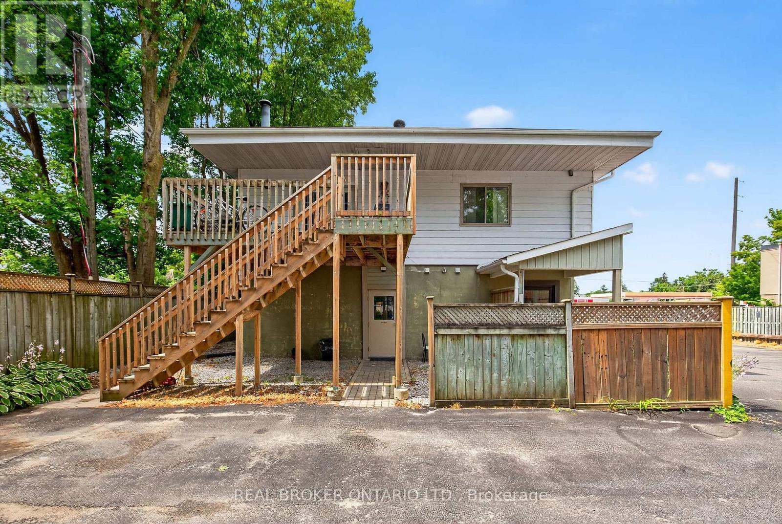 8 Westmount Drive S, Orillia, ON