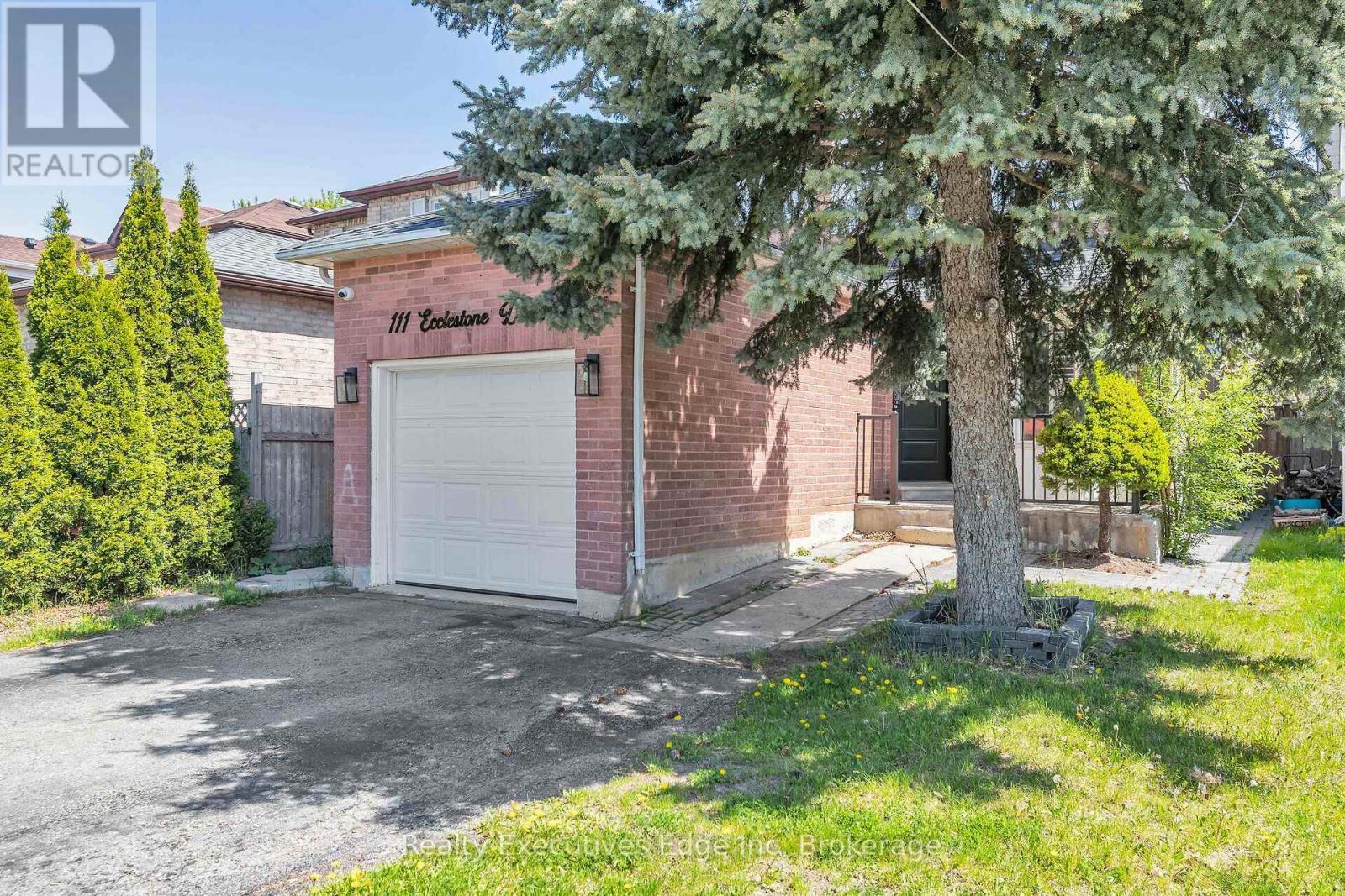 111 Ecclestone Drive, Brampton (Brampton West), ON - Outdoor