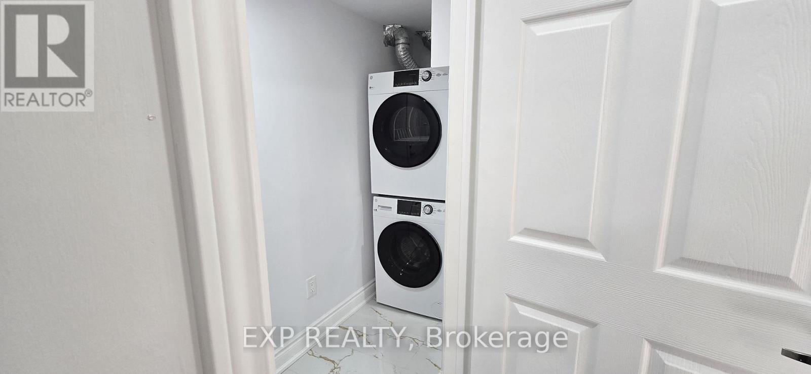 7164 Rosehurst Drive, Mississauga, ON - Indoor Photo Showing Laundry Room
