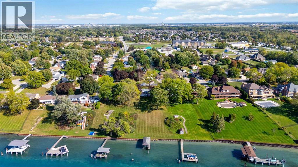 563 Riverside Drive, St Clair, ON - Outdoor With Body Of Water With View