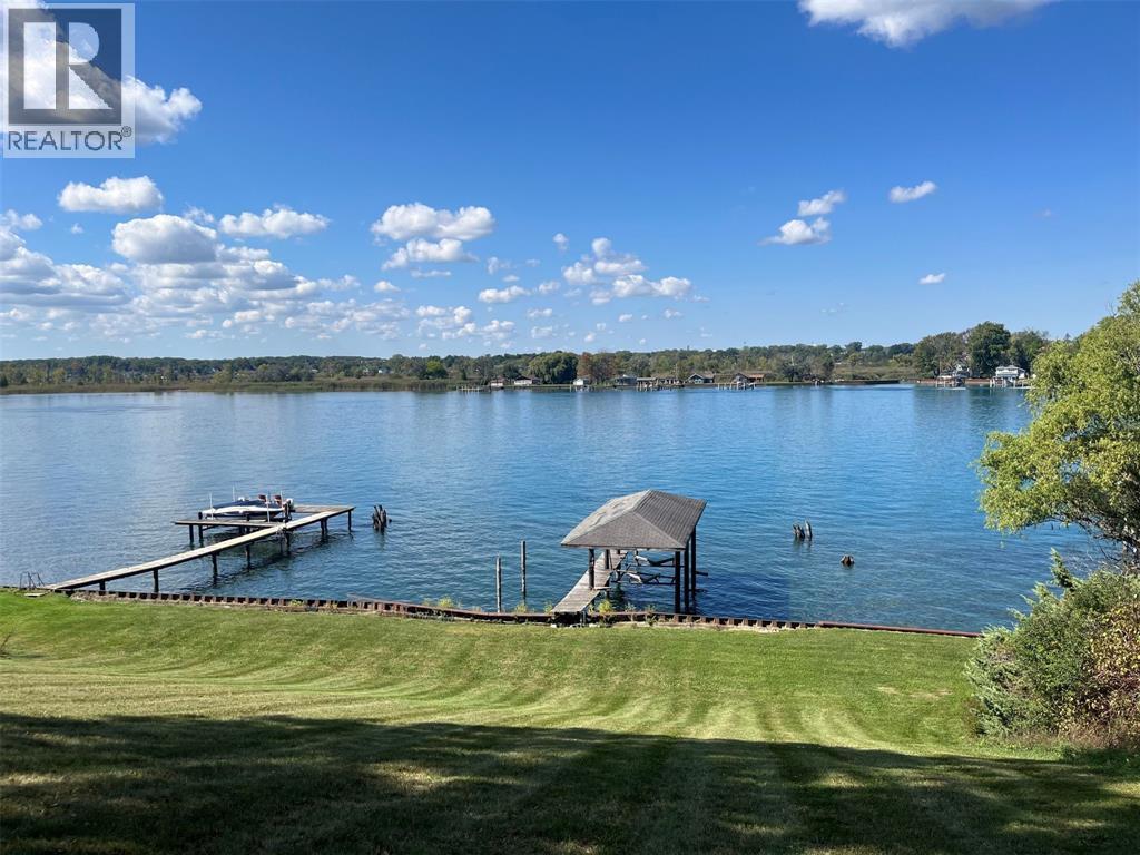 563 Riverside Drive, St Clair, ON - Outdoor With Body Of Water With View