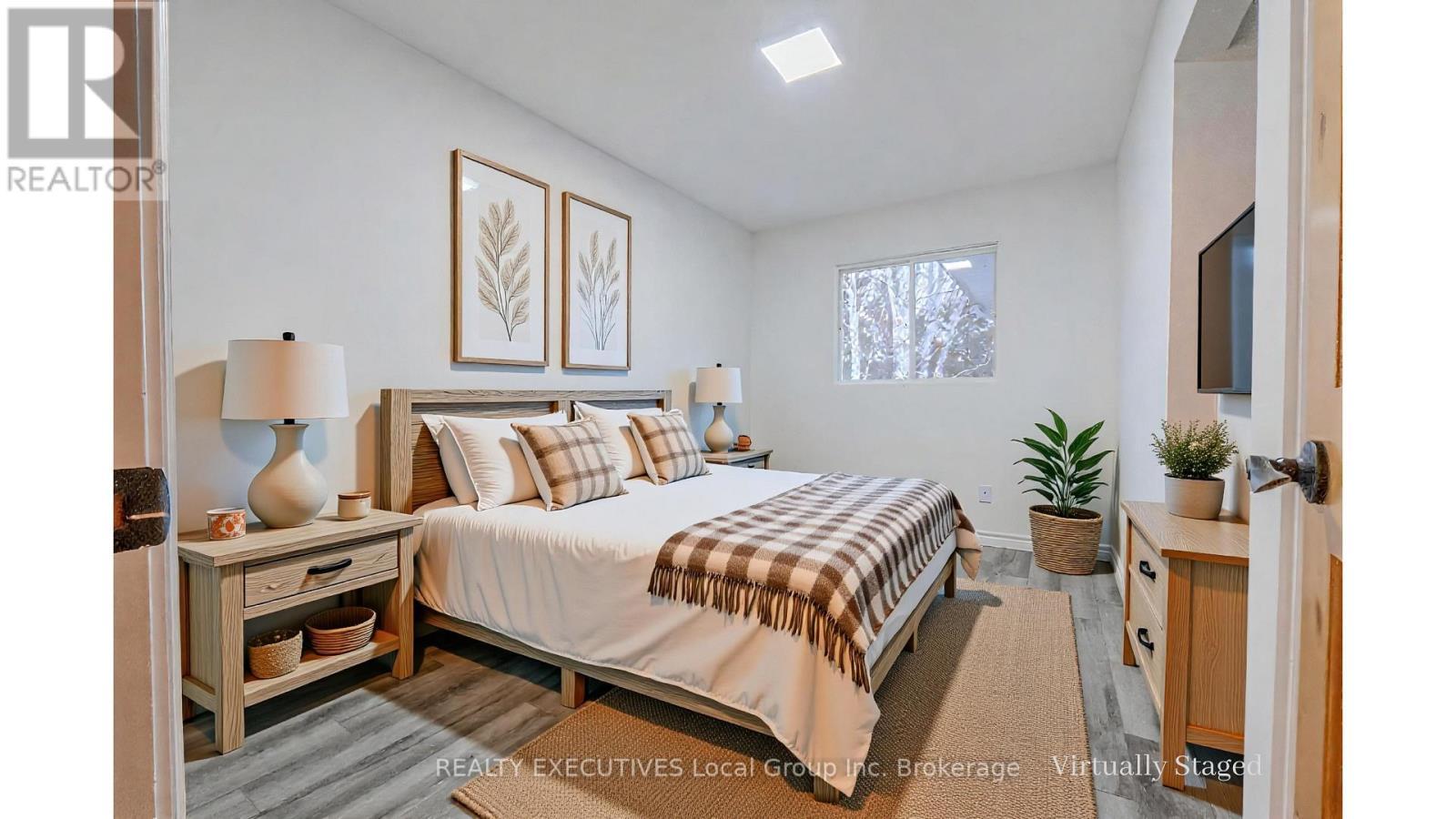 33 Dubeau Street, West Nipissing (Verner), ON - Indoor Photo Showing Bedroom