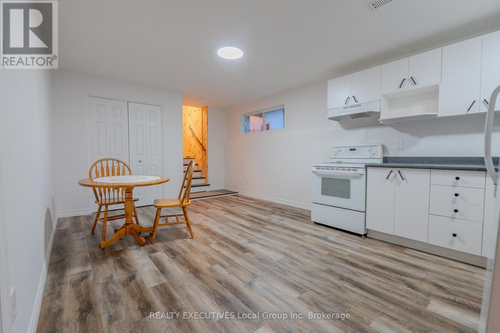 33 Dubeau Street, West Nipissing (Verner), ON - Indoor Photo Showing Kitchen