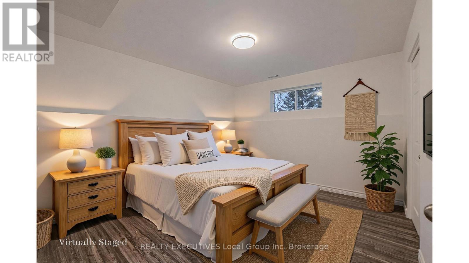 33 Dubeau Street, West Nipissing (Verner), ON - Indoor Photo Showing Bedroom