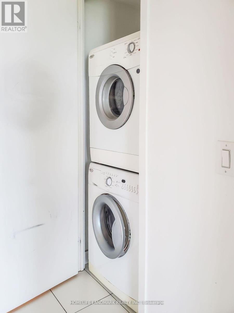 4206 - 85 Queens Wharf Road, Toronto, ON - Indoor Photo Showing Laundry Room