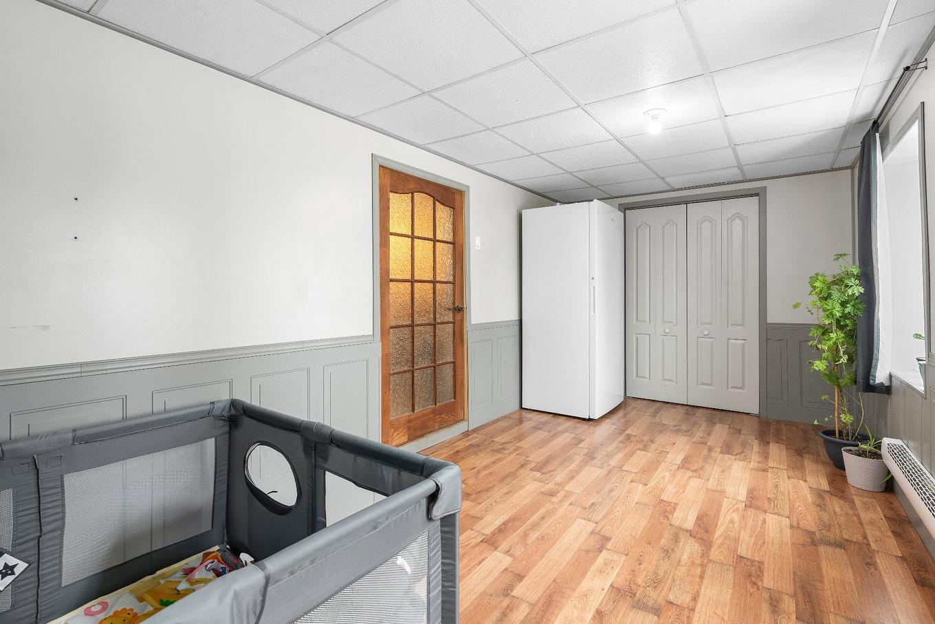 Chambre à coucher - 1017 Rue St-Georges, Saint-Bernard, QC - Indoor Photo Showing Other Room