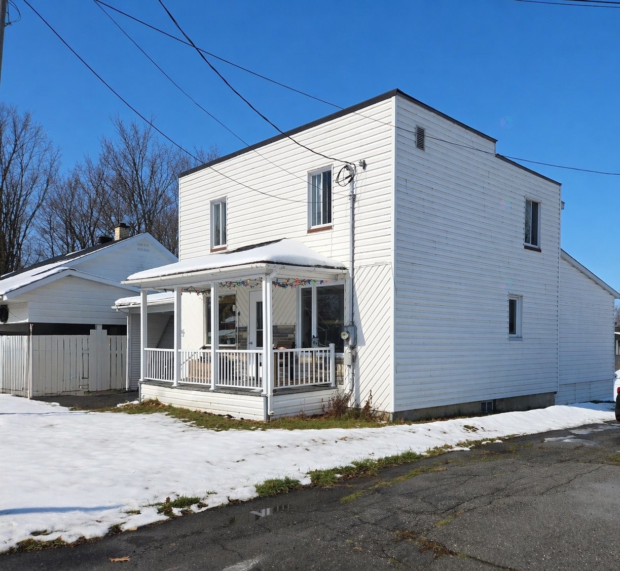 Front of Structure - 132 Av. Du Domaine, Courcelles/Saint-Évariste, QC - Outdoor With Deck Patio Veranda