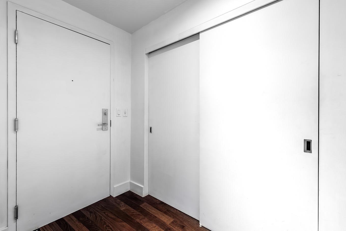 Corridor - 712-888 Rue Wellington, Montréal (Ville-Marie), QC - Indoor Photo Showing Other Room