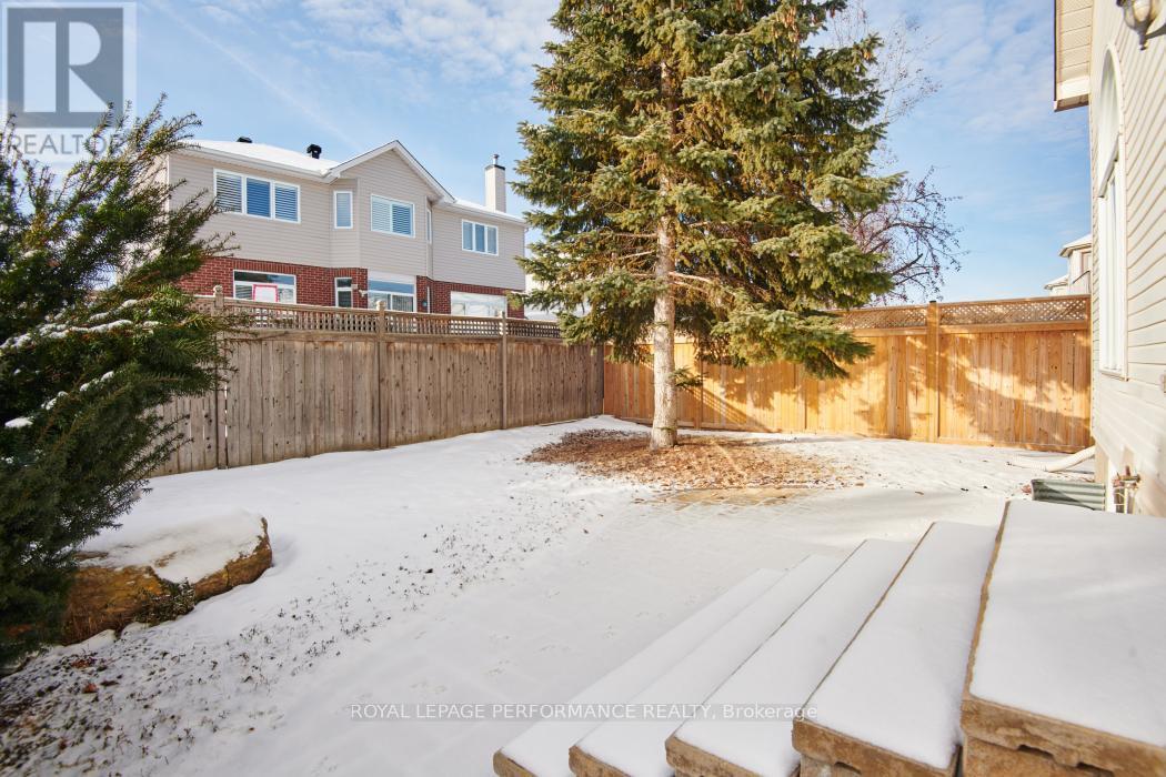 15 Fanterra Way, Ottawa, ON - Outdoor
