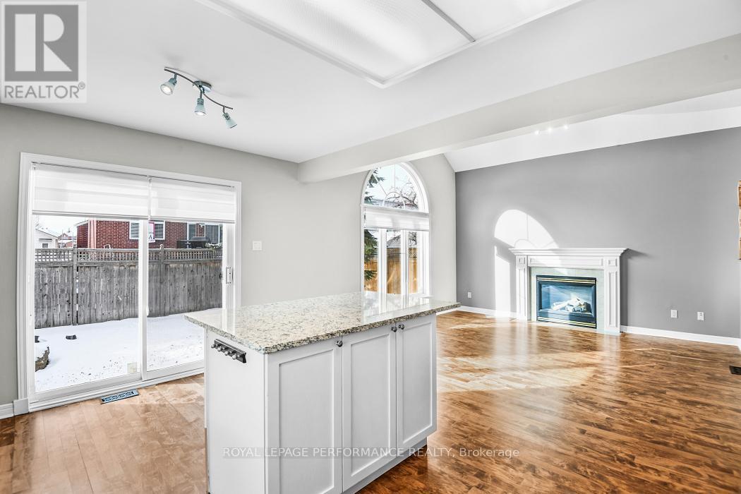 15 Fanterra Way, Ottawa, ON - Indoor With Fireplace