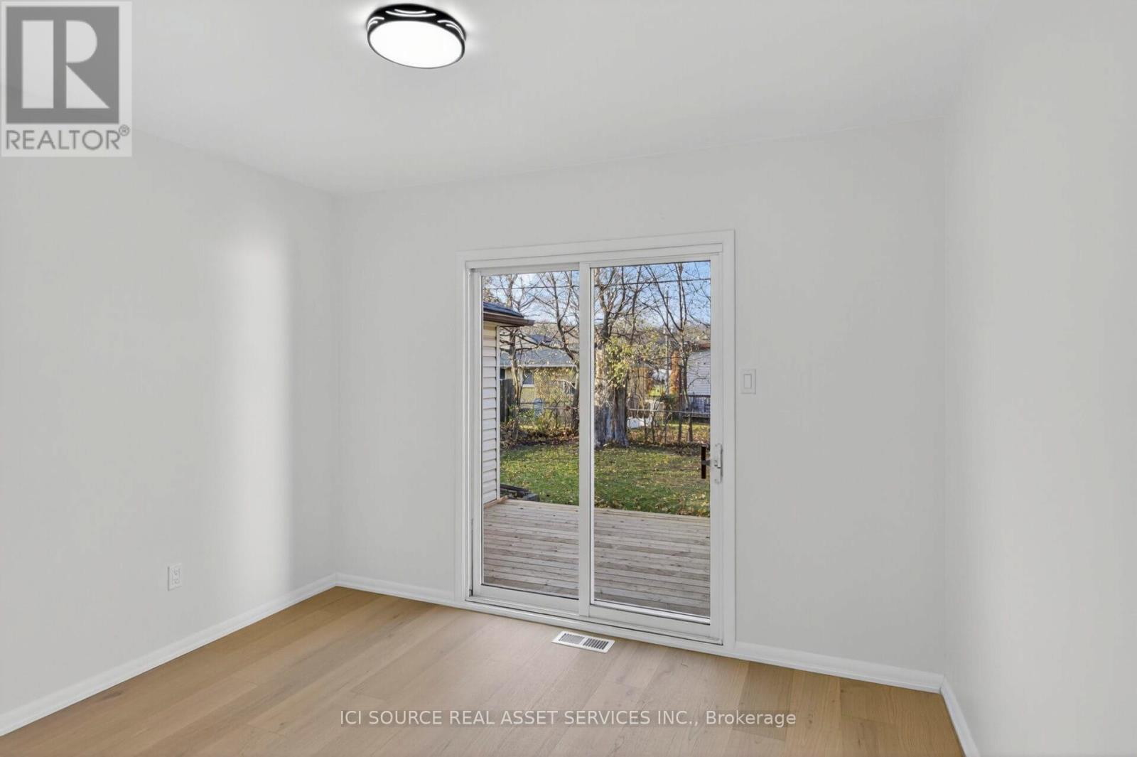 1092 Glendale Drive, Peterborough, ON - Indoor Photo Showing Other Room