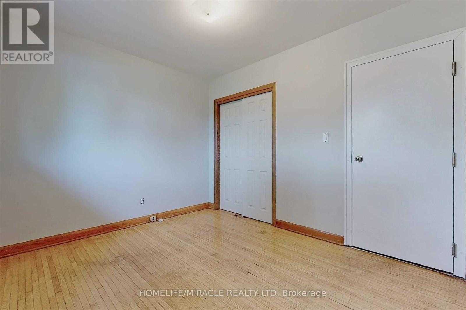 Upper - 26 Glengarry Road, St. Catharines, ON - Indoor Photo Showing Other Room