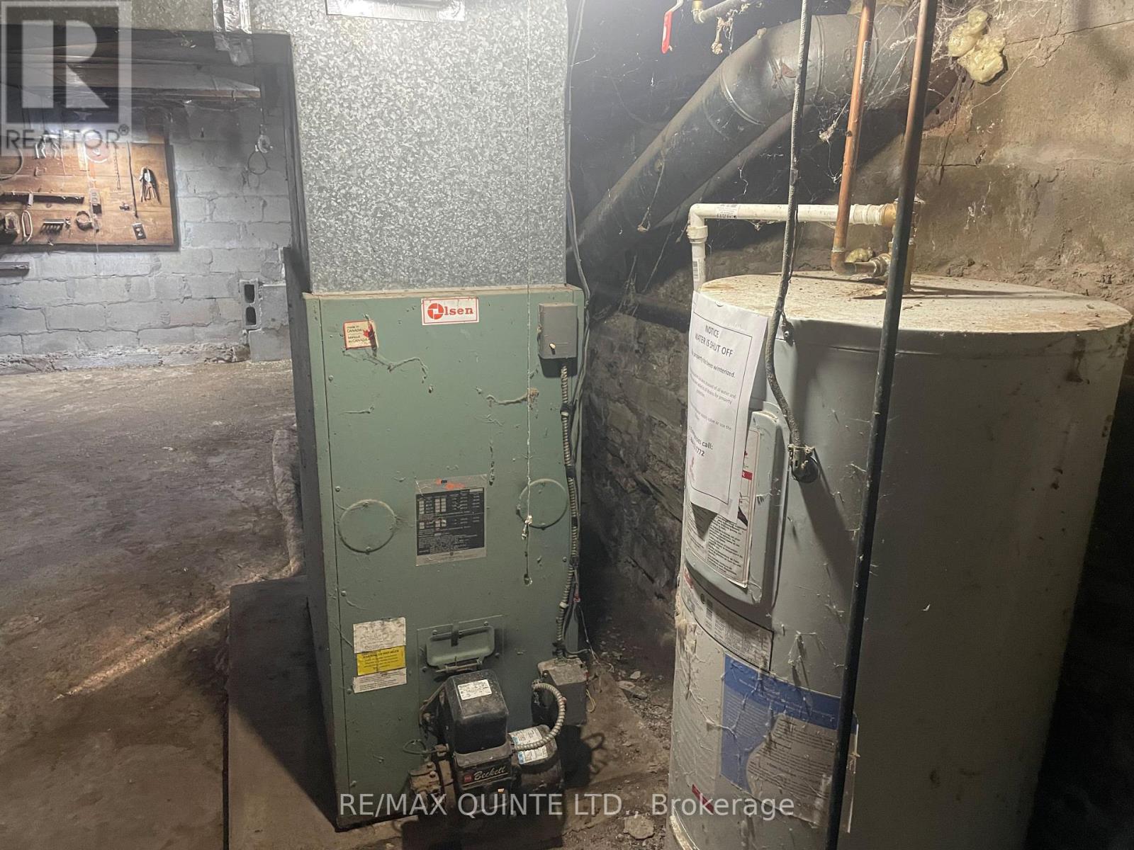 3724 Battersea Road, Frontenac (Frontenac South), ON - Indoor Photo Showing Basement