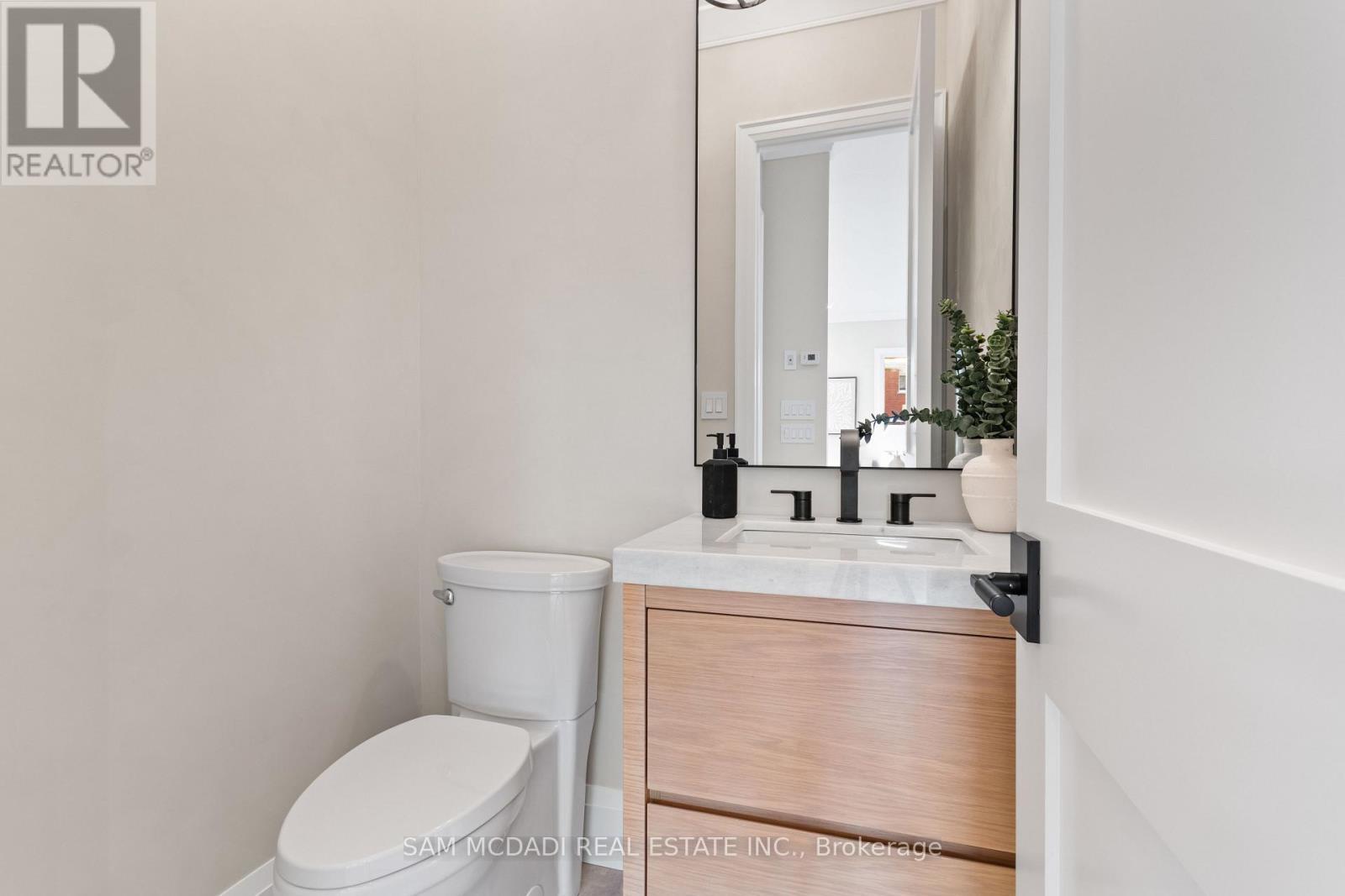 4584 Full Moon Circle, Mississauga, ON - Indoor Photo Showing Bathroom