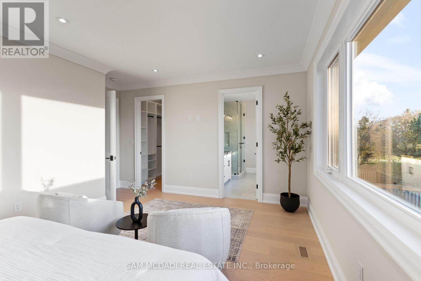 4584 Full Moon Circle, Mississauga, ON - Indoor Photo Showing Bedroom