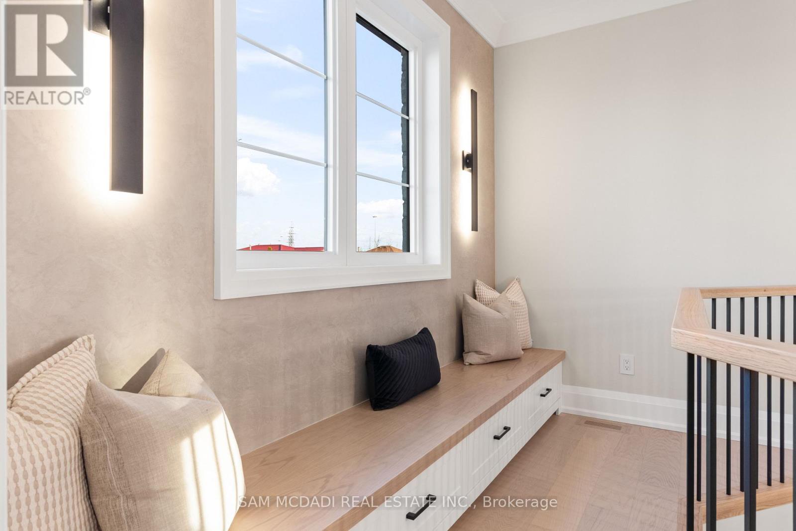 4584 Full Moon Circle, Mississauga, ON - Indoor Photo Showing Bedroom