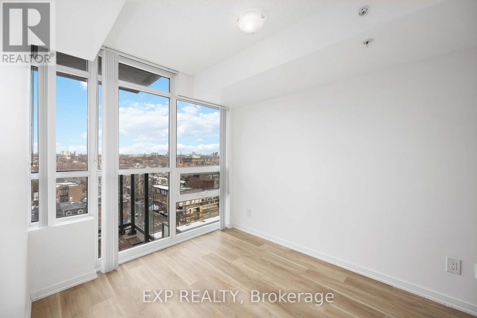 1022 - 68 Abell Street, Toronto, ON - Indoor Photo Showing Other Room