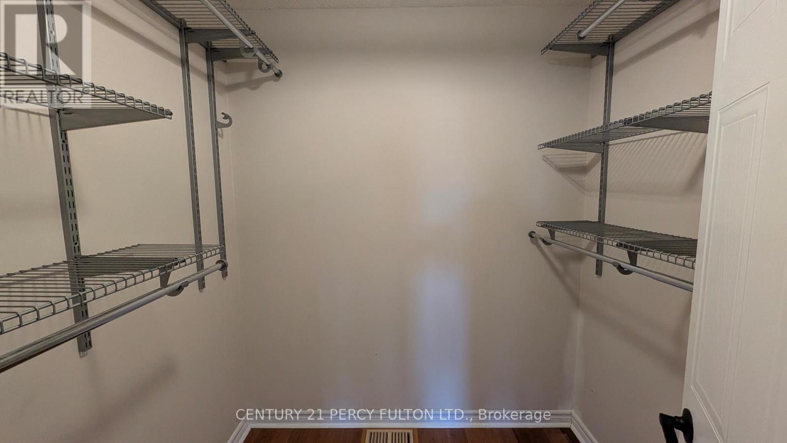 Primary Walk-In - 1339 Quinpool Court, Mississauga, ON - Indoor With Storage