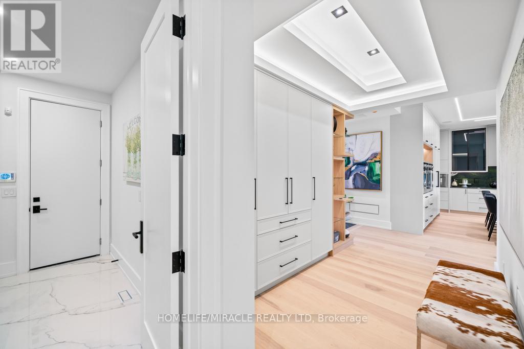 282 Maurice Drive, Oakville, ON - Indoor Photo Showing Other Room