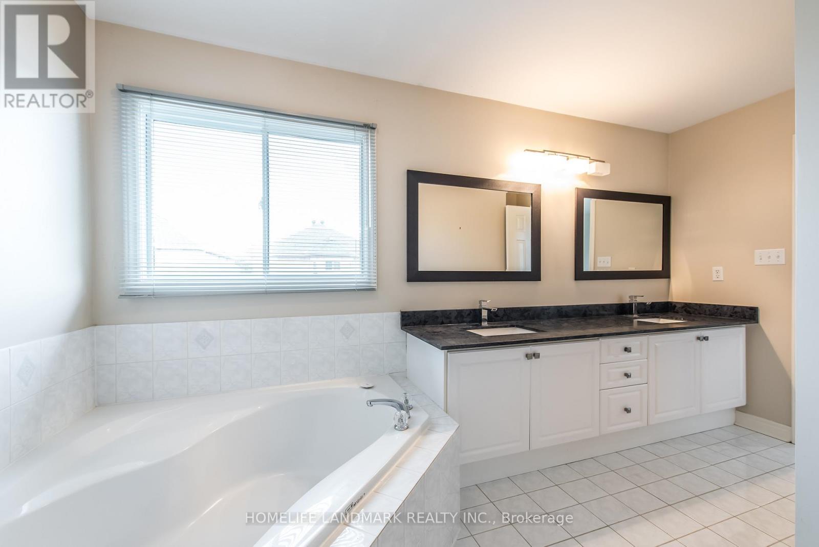 97 Annina Crescent, Markham, ON - Indoor Photo Showing Bathroom