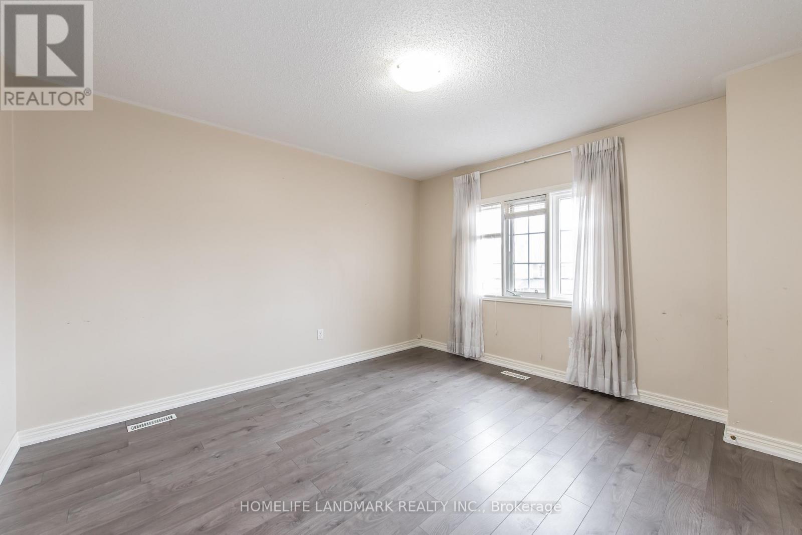 97 Annina Crescent, Markham, ON - Indoor Photo Showing Other Room