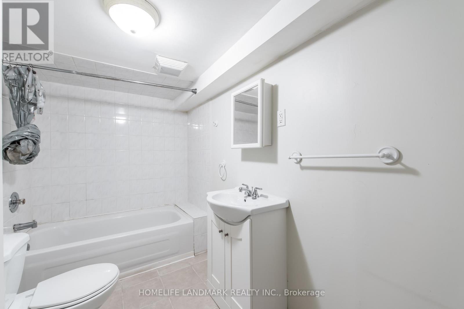 97 Annina Crescent, Markham, ON - Indoor Photo Showing Bathroom