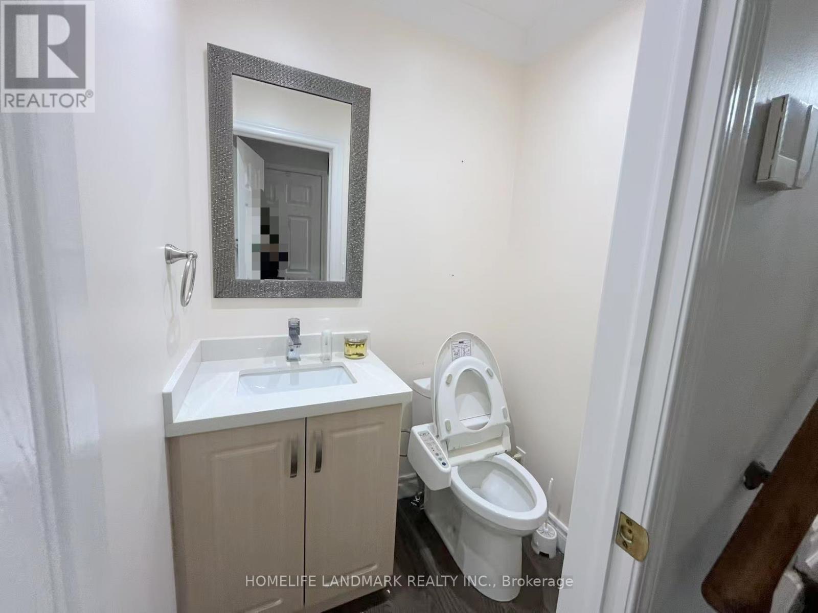 71 Ralph Chalmers Avenue, Markham, ON - Indoor Photo Showing Bathroom
