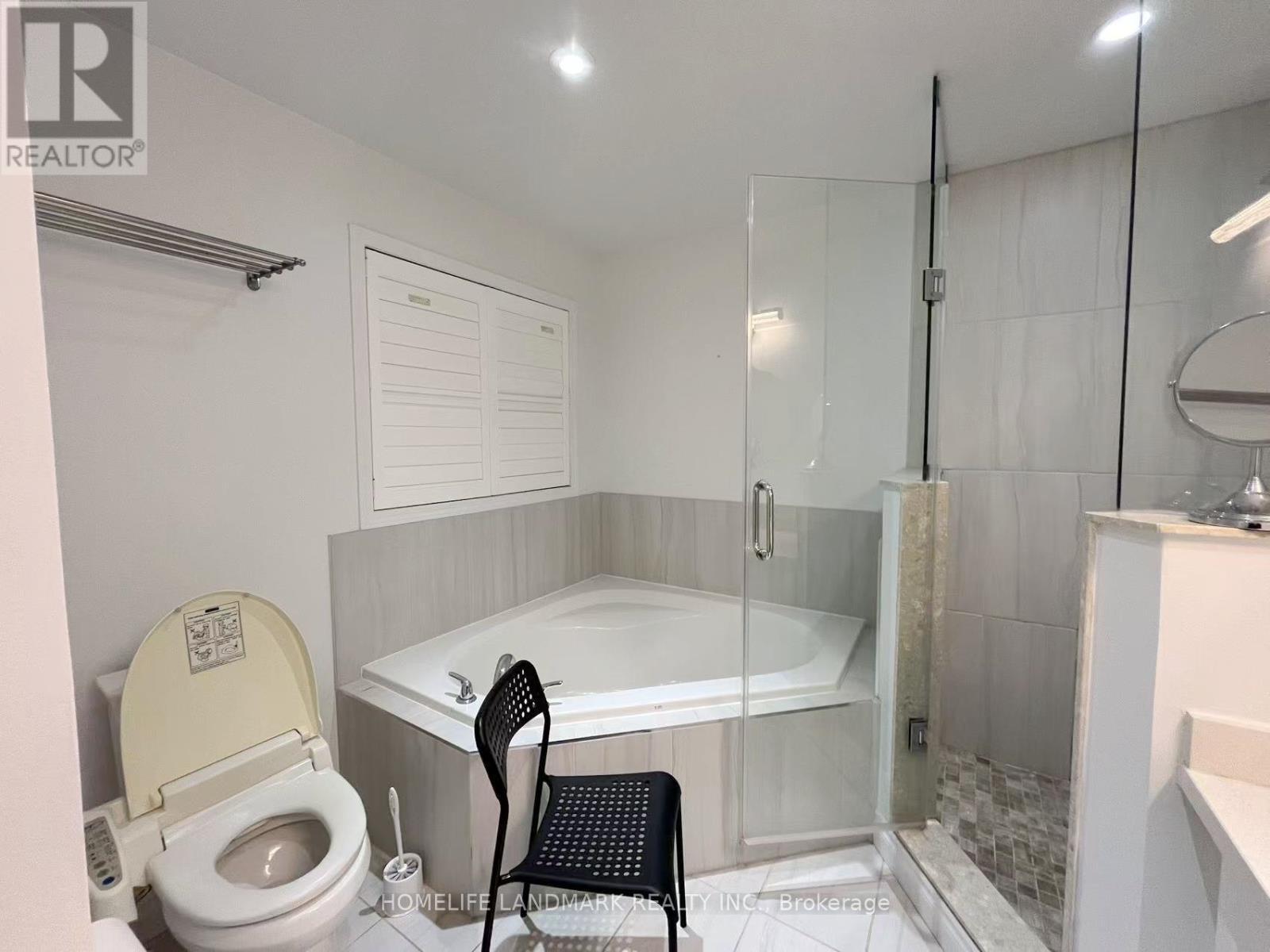 71 Ralph Chalmers Avenue, Markham, ON - Indoor Photo Showing Bathroom