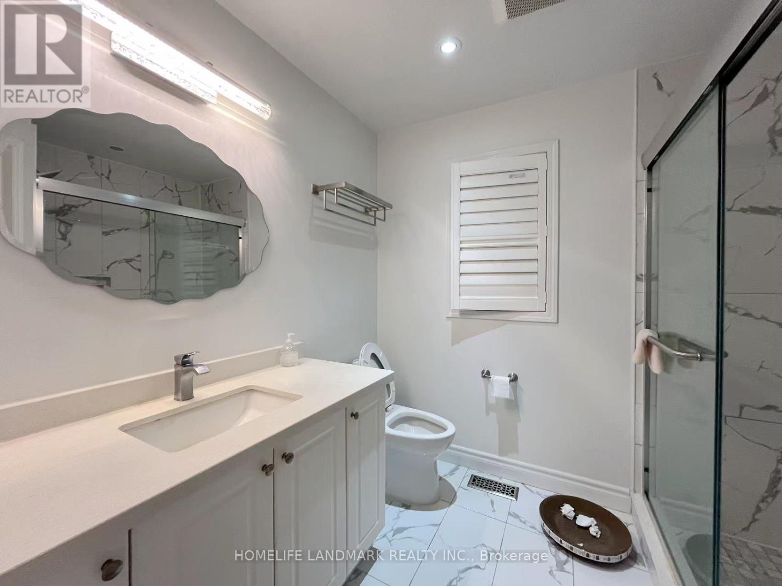 71 Ralph Chalmers Avenue, Markham, ON - Indoor Photo Showing Bathroom