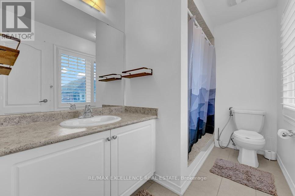 5 Francesco Street, Brampton, ON - Indoor Photo Showing Bathroom