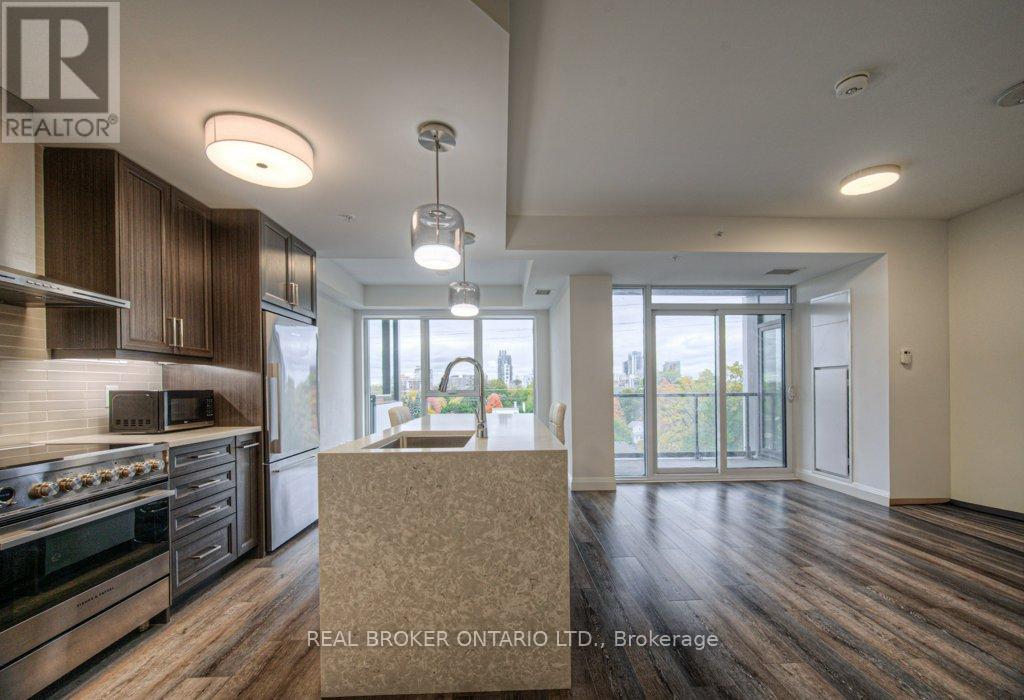 705 - 500 Brock Avenue, Burlington, ON - Indoor Photo Showing Kitchen With Upgraded Kitchen