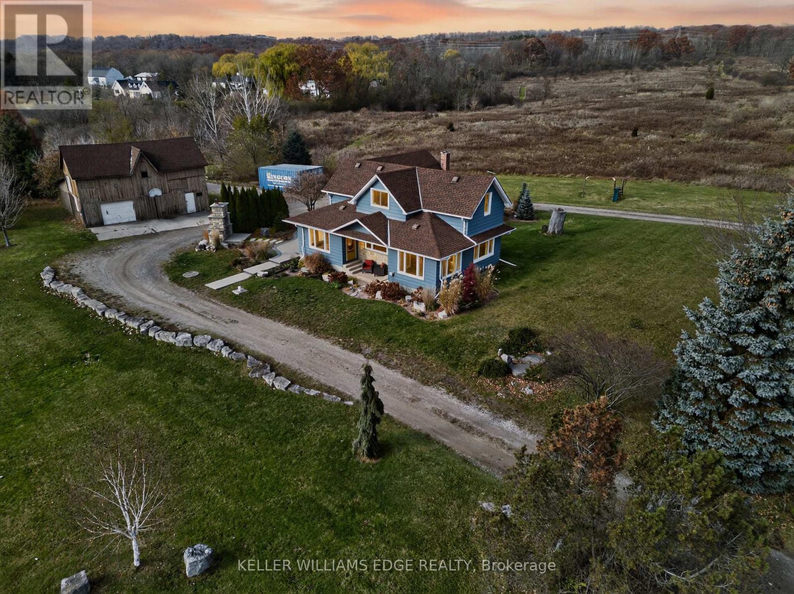 1724 Snake Road, Burlington, ON - Outdoor With View