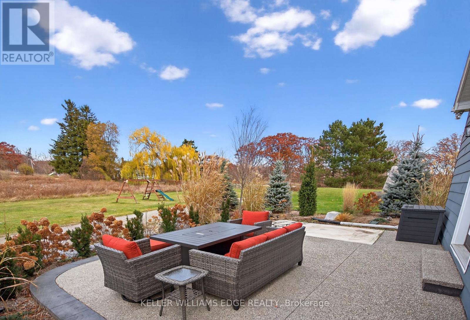 1724 Snake Road, Burlington, ON - Outdoor With Deck Patio Veranda