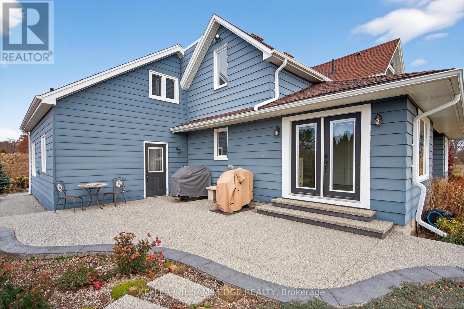 1724 Snake Road, Burlington, ON - Outdoor With Exterior