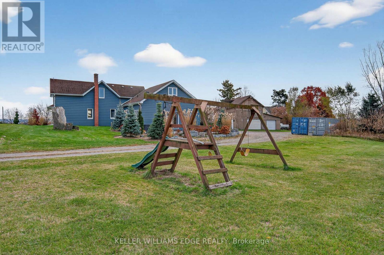 1724 Snake Road, Burlington, ON - Outdoor