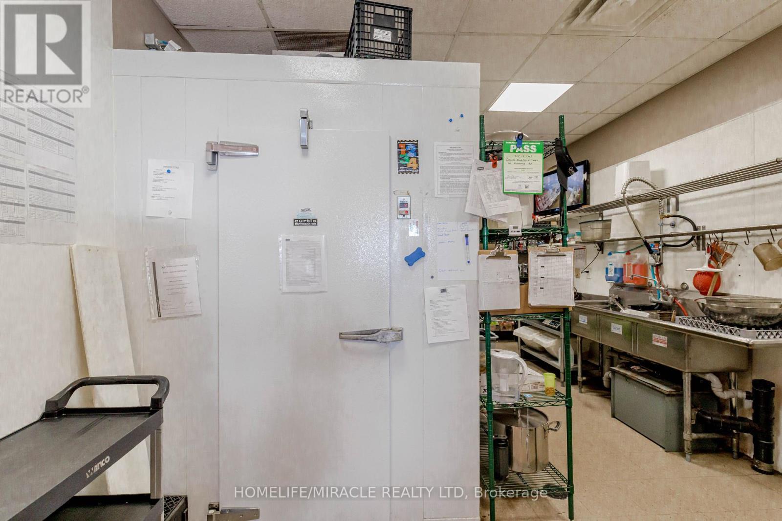 1A - 301 Fruitland Road, Hamilton, ON