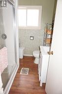 2nd fl bath room -