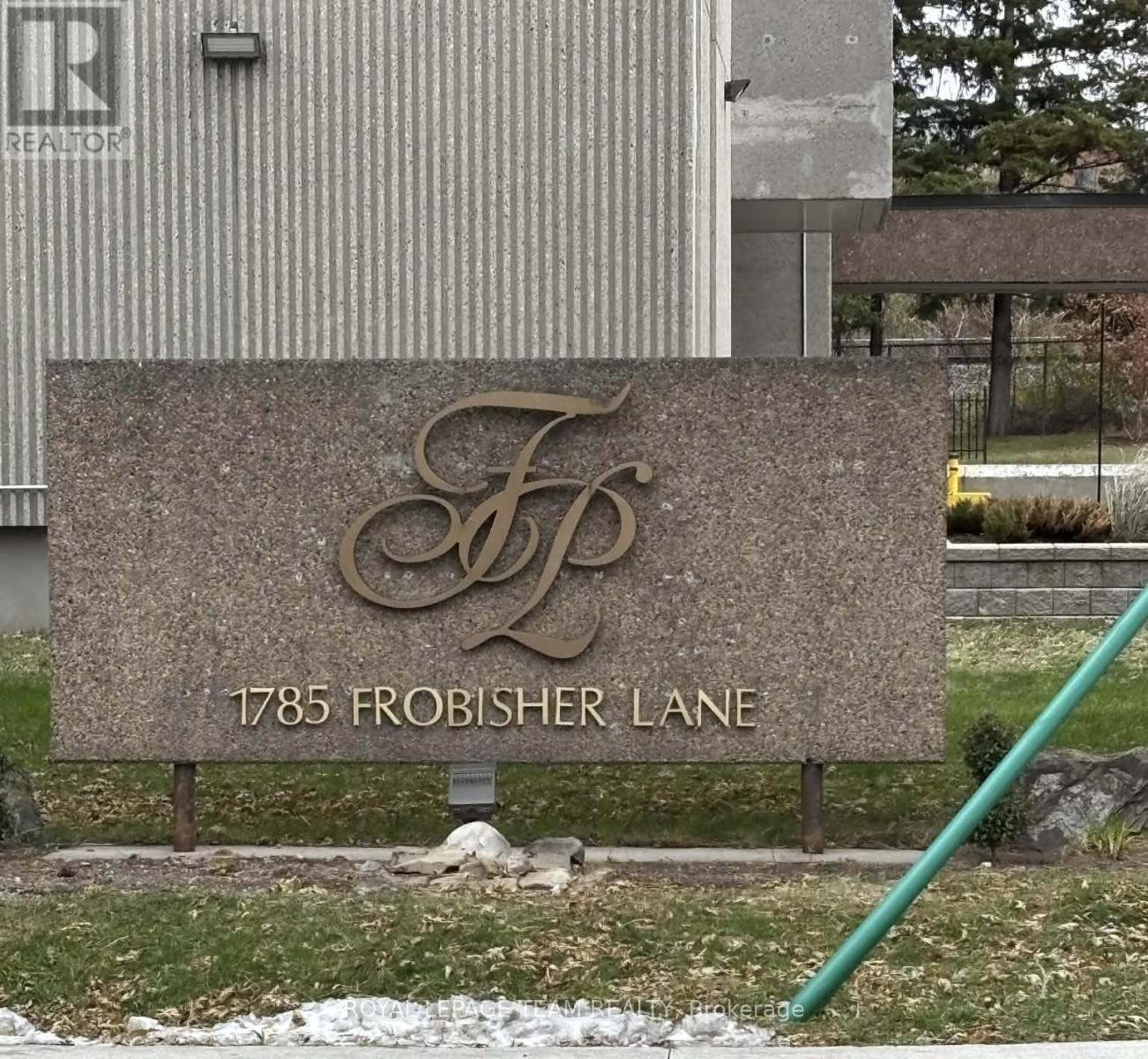 1009 - 1785 Frobisher Drive, Ottawa, ON - Outdoor