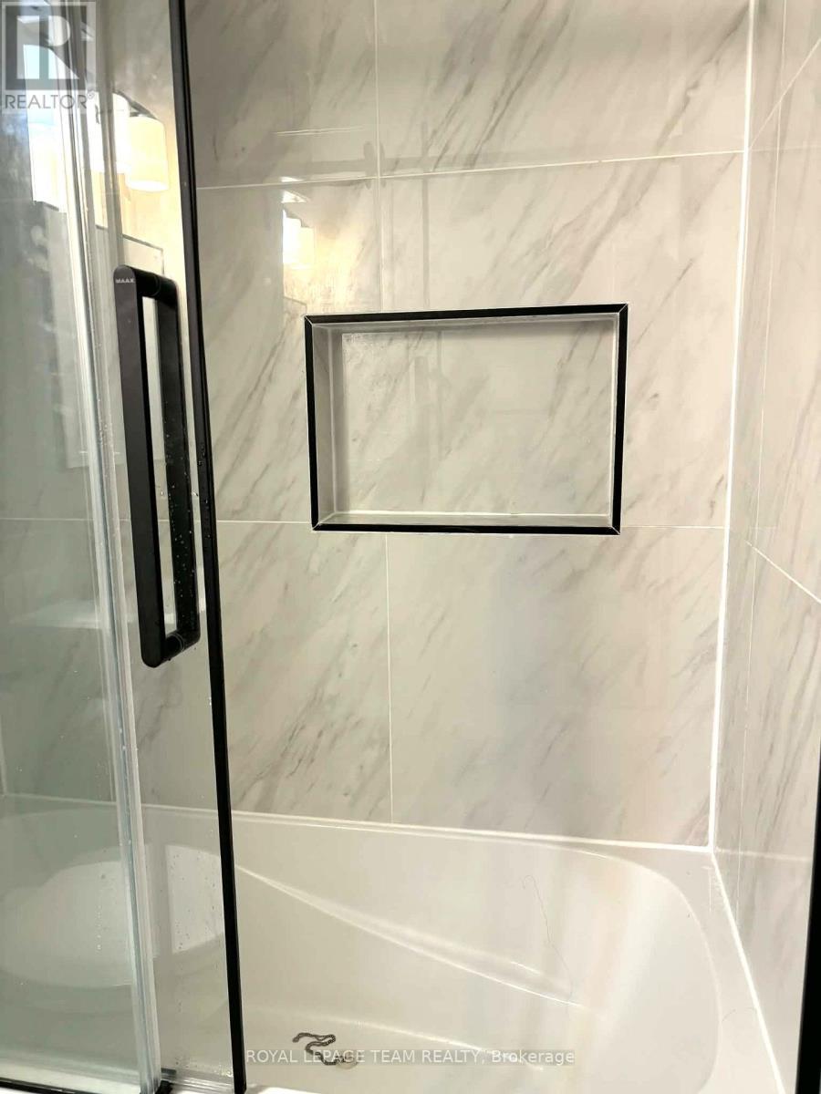 1009 - 1785 Frobisher Drive, Ottawa, ON - Indoor Photo Showing Bathroom