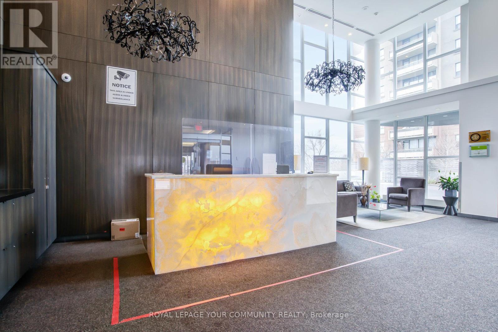 1806 - 1048 Broadview Avenue, Toronto, ON - Indoor Photo Showing Other Room