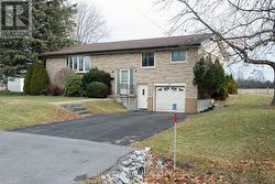 146 COUNTRY CLUB DRIVE Quinte West (Sidney Ward), ON K8R 1B2