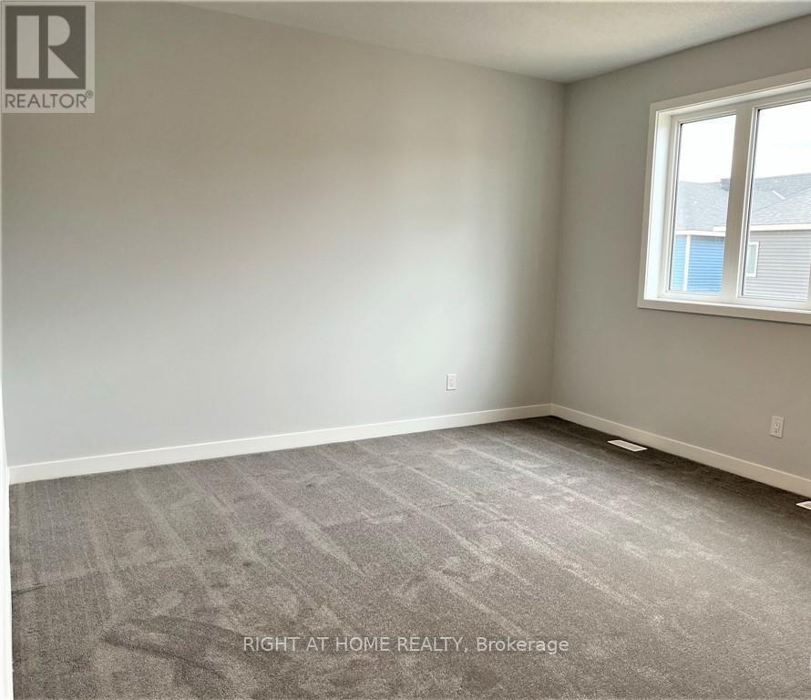 Bedroom - 321 Crossway Terrace, Ottawa, ON - Indoor Photo Showing Other Room