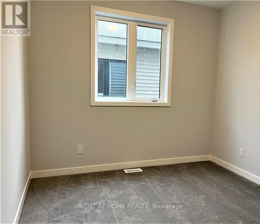 Bedroom - 321 Crossway Terrace, Ottawa, ON - Indoor Photo Showing Other Room