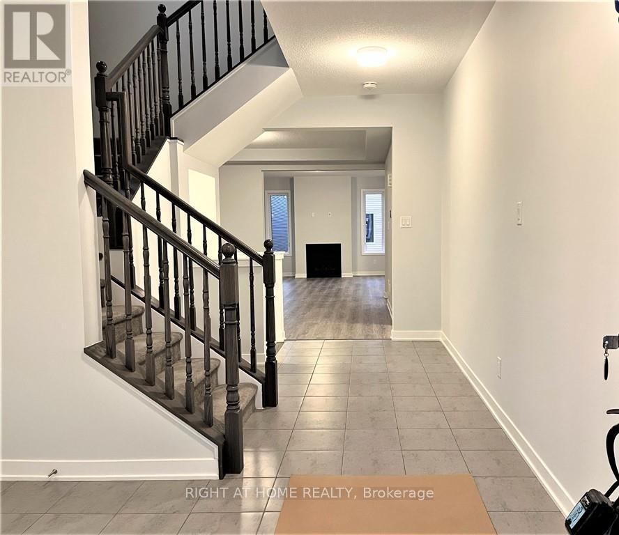 Entrance - 321 Crossway Terrace, Ottawa, ON - Indoor Photo Showing Other Room